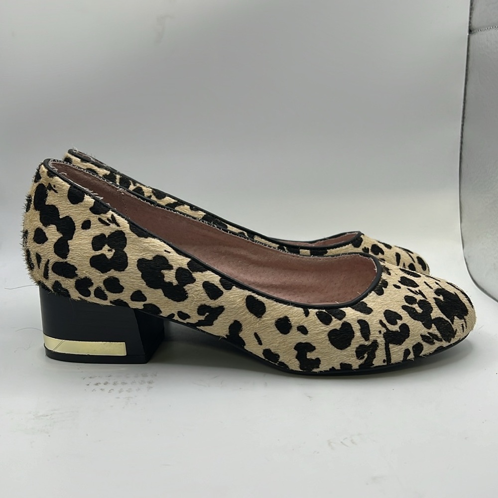 Rebel Wilson Ari The Hot One Ballet Heels Pumps Cowhide Leather Womens 8W 8 Wide